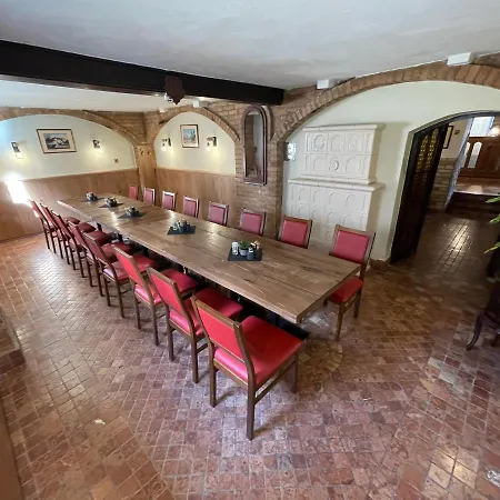 Hotel Révész Hotel, Restaurant&rosa Győr