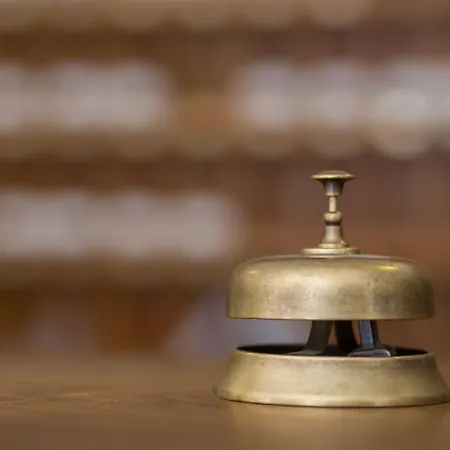 Revesz Hotel, Restaurant And Rosa Hotel