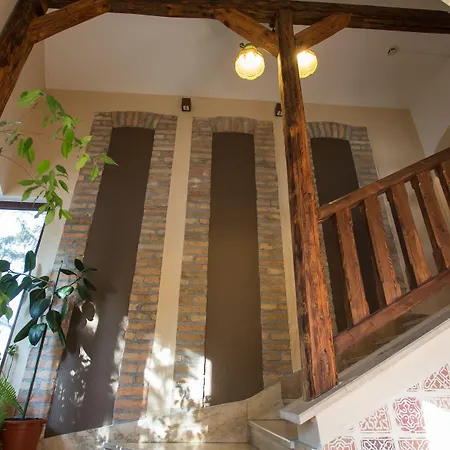 Revesz Hotel, Restaurant And Rosa Hotel 3*