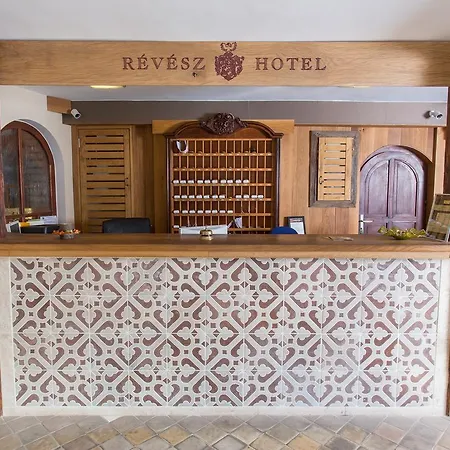 Révész Hotel, Restaurant&rosa 3* Győr